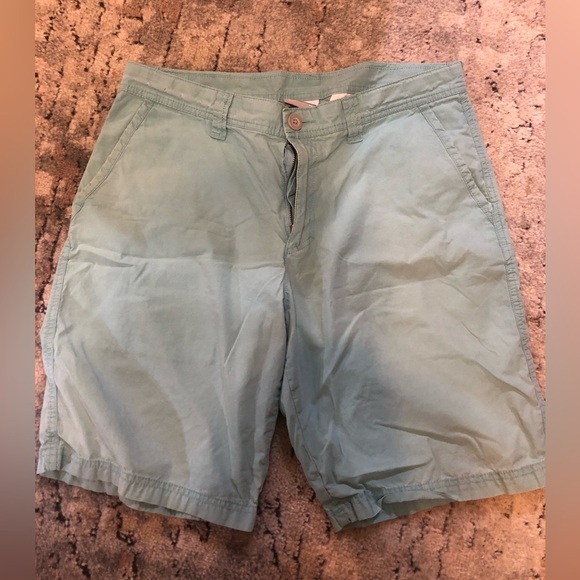 Columbia • Men’s Shorts • 32 - Picture 2 of 6